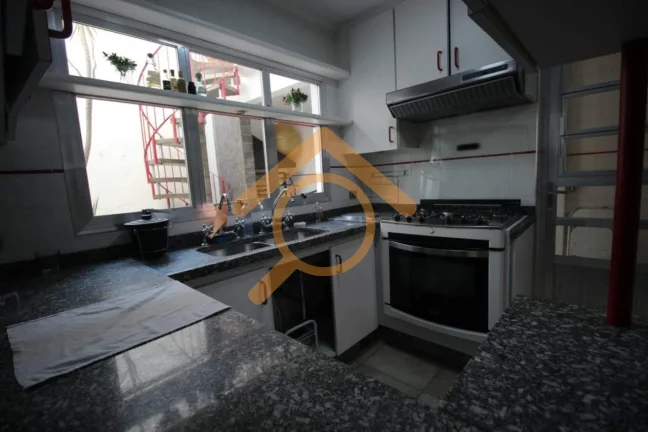 Imagem Imperdível oportunidade: Casa à venda ou locação no Alto da Boa Vista, São Paulo-SP, 3 quartos, 1 suíte, 2 salas, 3 banheiros, 2 vagas, 125m².