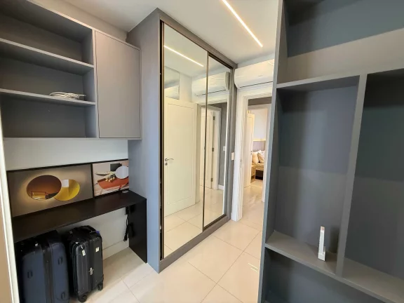 Imagem Apartamento 3 suítes e 3 vagas de garagem no Centro de Balneário Camboriú/SC