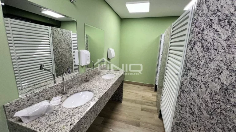 Imagem Prédio Comercial Próximo a Rodoviária