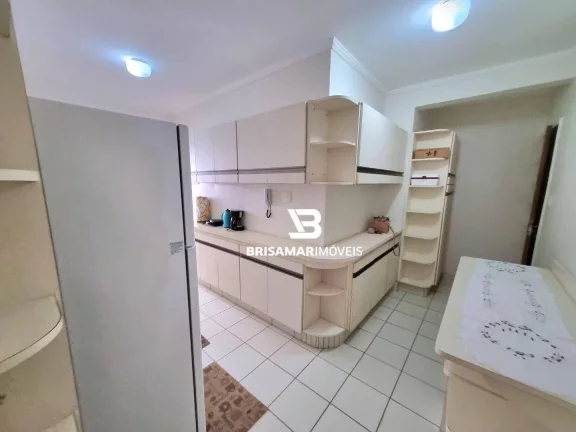 Imagem PITANGUEIRAS- CALÇADÃO COM VISTINHA PARA O MAR , GARAGEM NO PRÉDIO.