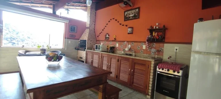 Imagem Casa para Venda em Teresópolis / RJ no bairro Albuquerque
