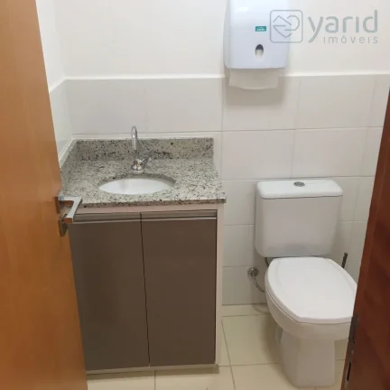 Imagem Sala comercial para locação em condomínio na Vila Boaventura, Jundiaí-SP: 1 sala, 1 banheiro, 1 vaga de garagem, 30,00 m².
