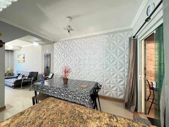 Imagem Casa para Venda em Praia Grande, Caiçara, 3 dormitórios, 1 suíte, 1 banheiro, 2 vagas