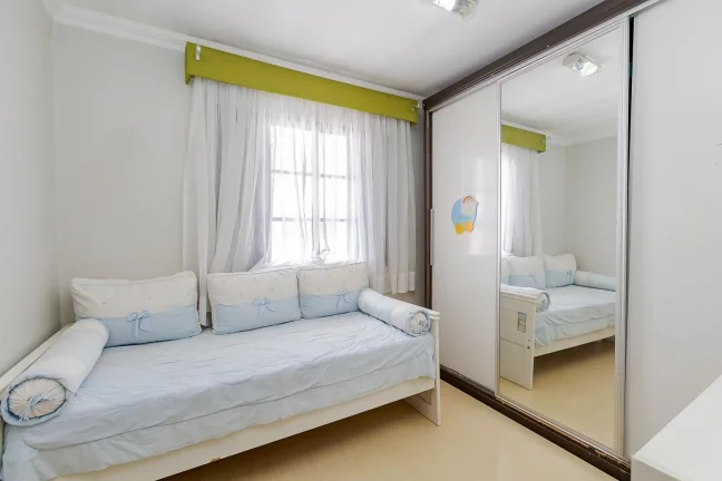 Imagem Sobrado 3 quartos no Guaíra