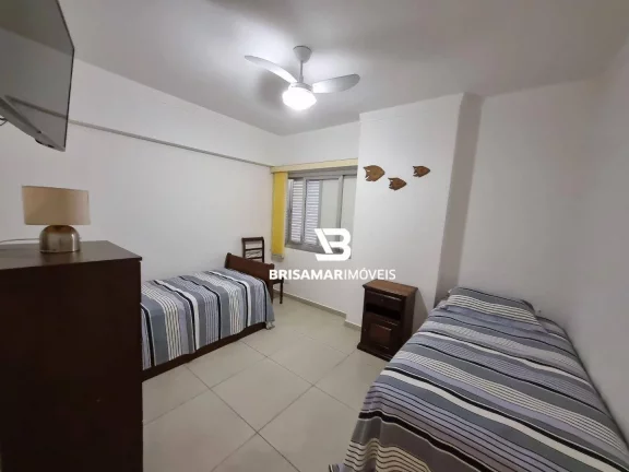 Imagem PITANGUEIRAS- UMA QUADRA DO MAR , TOTALMENTE REFORMADO , CONDOMÍNIO BAIXO , GARAGEM NO PRÉDIO.