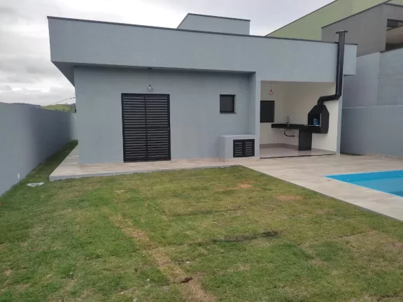 Imagem Casa térrea à venda com 3 quartos, sendo 1 suíte, em Loteamento Parque Residencial Serras de Atibaia II, Atibaia - SP
