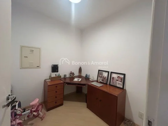 Imagem Viva em um dos bairros mais desejados da cidade!
Este apartamento oferece 115 m² de área útil em ...