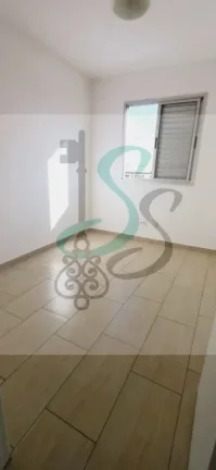 Imagem Venda de apartamento na Vila Mimosa, Campinas. 2 dormitórios com piso porcelanato, sala com vista privilegiada (sem apto de frente), cozinha e lavand