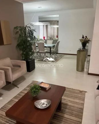 Casa para Venda em Maringá / PR no bairro Jardim América