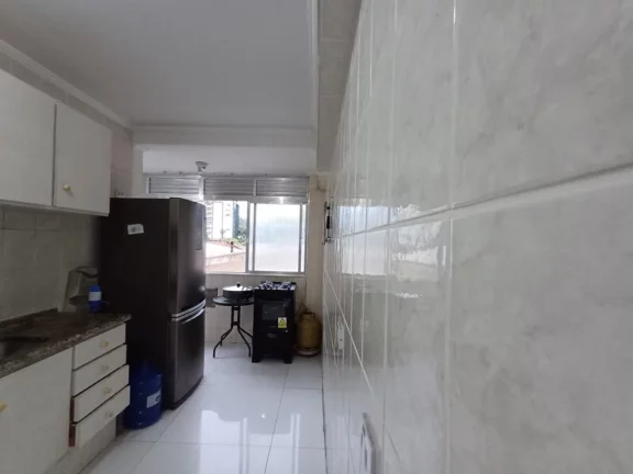 Imagem APARTAMENTO NO CENTRO DO GUARUJÁ COM 2 DORMITÓRIOS