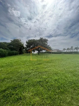 Imagem Terreno, Área total de 3.000m²
Medindo 16,00 metros de frente; 116,00 metros do lado direito; 116,...