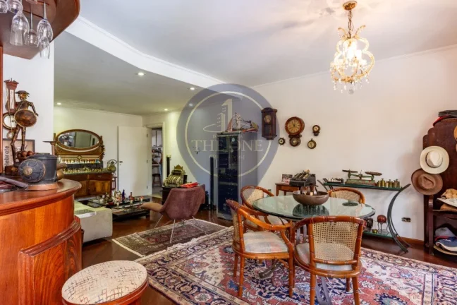 Imagem Apartamento à venda em São Paulo-SP, Vila Nova Conceição: 3 quartos, 1 suíte, 2 salas, 3 banheiros, 2 vagas, 141m². Imperdível!