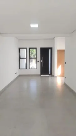 Imagem Casa em Condomínio à Venda em Sorocaba-SP: 3 Quartos, 3 Suítes, 2 Salas, 2 Vagas de Garagem e 112m² de Área!