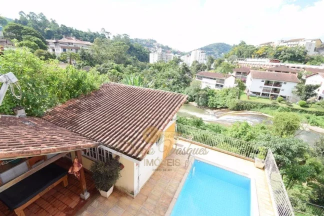 Imagem Casa para Venda em Teresópolis / RJ no bairro Jardim Cascata
