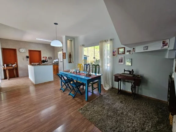 Imagem Casa em Condomínio para Venda em Teresópolis / RJ no bairro Vargem Grande