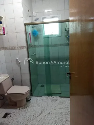 Imagem Apresentamos esta belíssima casa assobradada em um dos condomínios mais desejados de Valinhos, com...