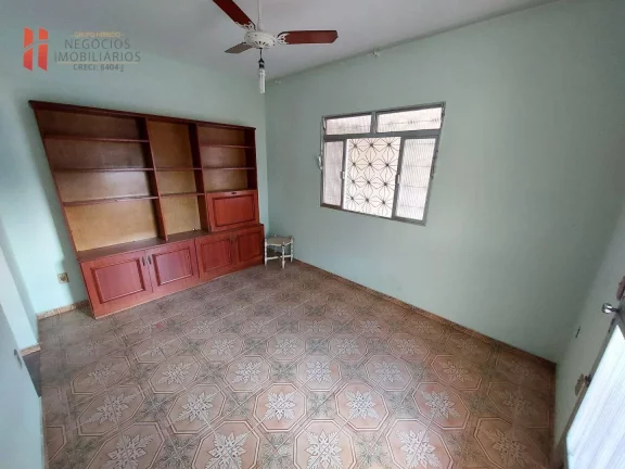 Imagem EXCELENTE CASA TRIPLEX COM 225M² E PISCINA