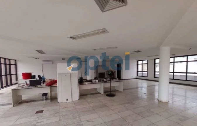 Imagem Salão de 232m2 na Av. Kennedy com 3 vagas para Locação - São Bernardo do Campo