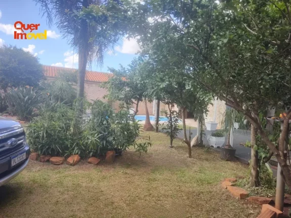 Imagem Excelente oportunidade: Casa com área de lazer à venda em Ribeirão Preto-SP, Parque São Sebastião, 2 quartos, 1 sala, 2 banheiros, 5 vagas, 170m².