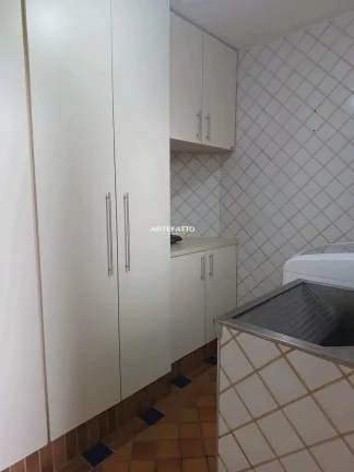 Imagem Vende se Sobrado 3 dormitórios, sendo duas suítes Bairro João Leite