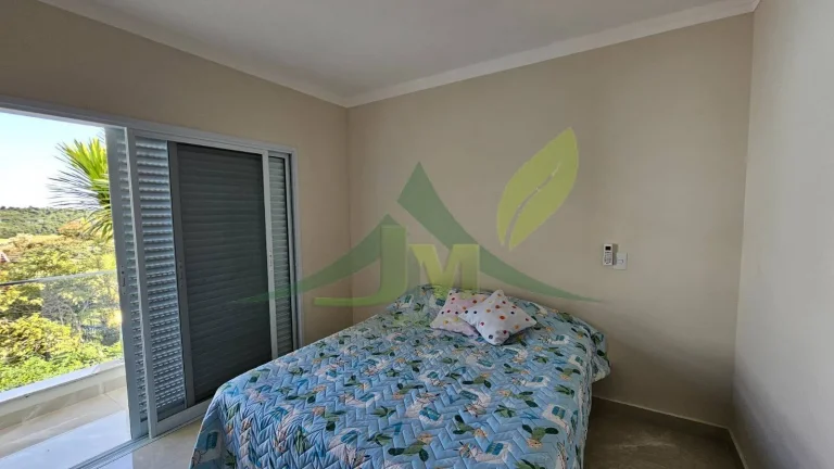 Imagem Chácara de Luxo em Condomínio à Beira da Represa em Piracaia-SP
