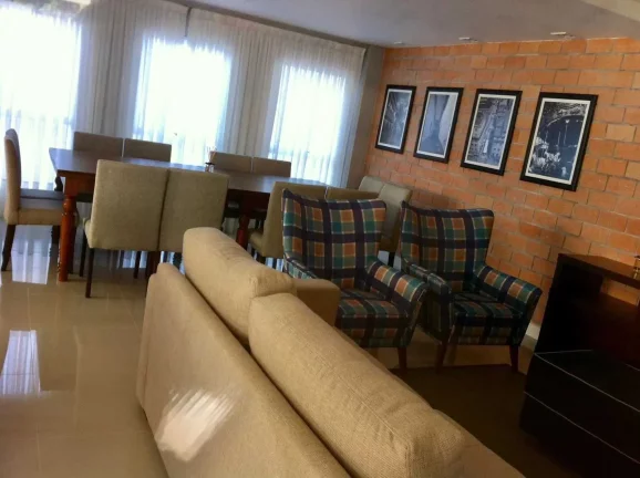 Imagem Apartamento com 2 dormitórios sendo 1 suíte e 1 vaga de garagem no bairro Dom Bosco em Itajaí/SC