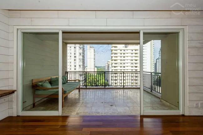Imagem Apartamento com 199,65m2, 2 suítes e 3 vagas com depósito à venda no Itaim Bibi, São Paulo