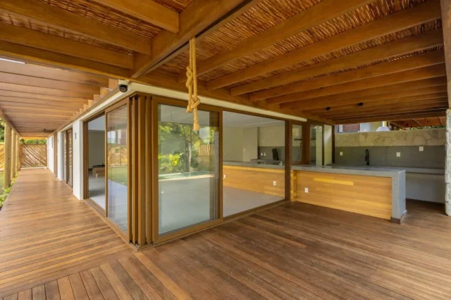 Imagem Imóvel em Condomínio: Casa de 387m² em Praia do Forte - Venda - Praia Bella