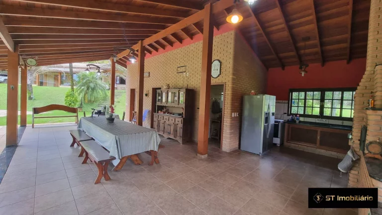 Imagem Sítio de Alto Padrão à venda em Atibaia/SP - 40.000m² por R$2.600.000!