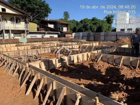 Imagem Geminado Excelente Padrão Saguaçu
