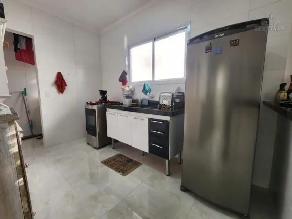 Imagem CASA DE CONDOMÍNIO SEMI MOBILIADA - AVIAÇÃO - PRAIA GRANDE /SP