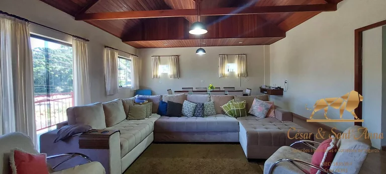 Imagem Casa com 264m² em Campos do Jordão