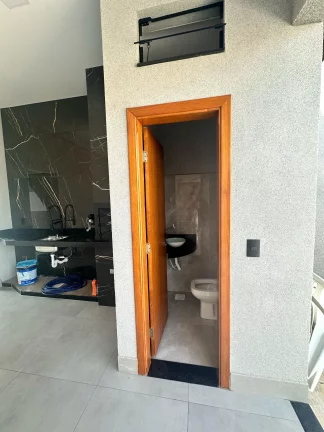 Imagem Casa de Luxo no Jardim Natal I, Piscina Aquecida, Suite com Closet Amplo, Iluminação e Paisagismo