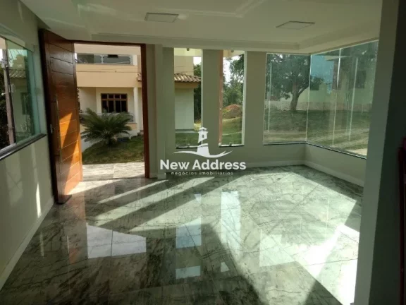 Imagem Luxuosa Casa Triplex no Condomínio Sol do Vale - Retiro do Congo - Jucu, Vila Velha