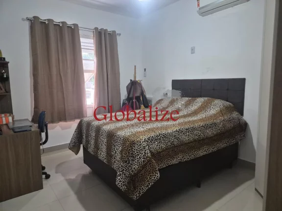 Imagem Apartamento no 1° Andar, com 2 dormitórios à venda no bairro da Aparecida por R$385.000,00.