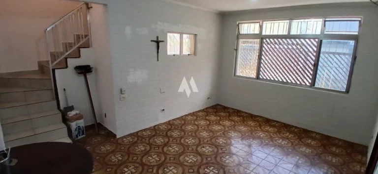 Imagem Casa á venda 3 dormitórios 1 suíte - Sobrado isolado e quintal - R$ 795.000
