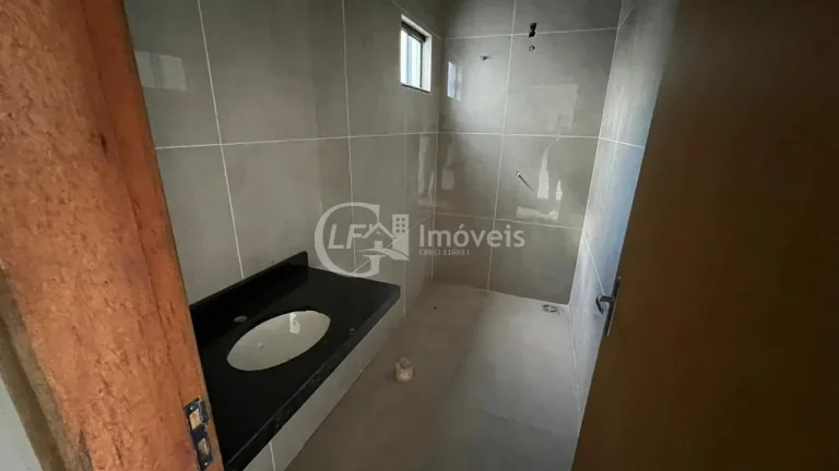 Imagem Imperdível oportunidade de casa à venda em Campo Grande-MS, Jardim Tijuca! 3 quartos, 1 suíte, 2 salas, 1 banheiro, 2 vagas de garagem, 93,72m².