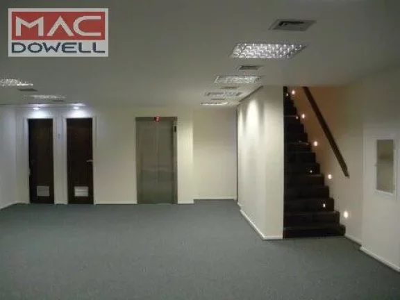 Imagem Prédio comercial de 420 m² / 4 Andares - LOCAÇÃO - Humaitá / RJ