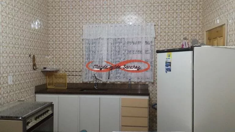 Imagem CASA À VENDA NA PRAIA GRANDE - BAIRRO MARACANA.