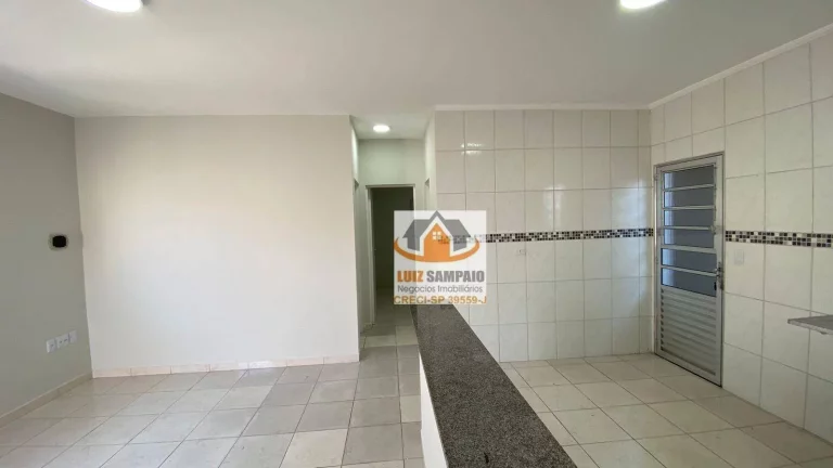 Imagem Casa Isolada, 2 Dormitórios, Amplo quintal, Campos Elíseos, R$ 270.000,.00