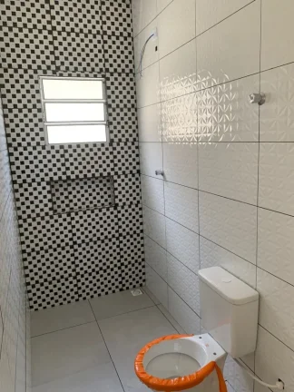 Imagem Casa para Venda em Mongaguá, Itapoan, 2 dormitórios, 2 banheiros, 2 vagas