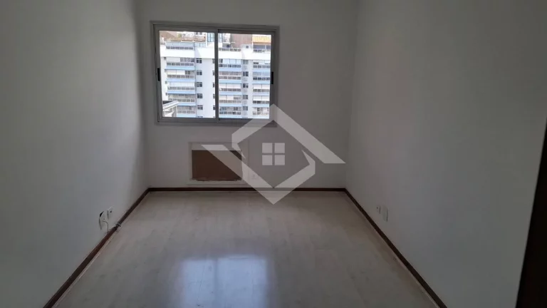 Imagem Apartamento Impecável no Condomínio Bretanha - Rio2 | 81m² | Andar Alto |