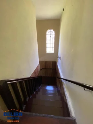 Imagem Sítio à venda com piscina,2 casas com um ótimo espaço.