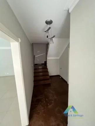 Imagem Jabaquara Sobrado 200M², 3 dormitórios, 1 suíte, 4 vagas a 10 minutos da estação do metro Jabaquara !!!