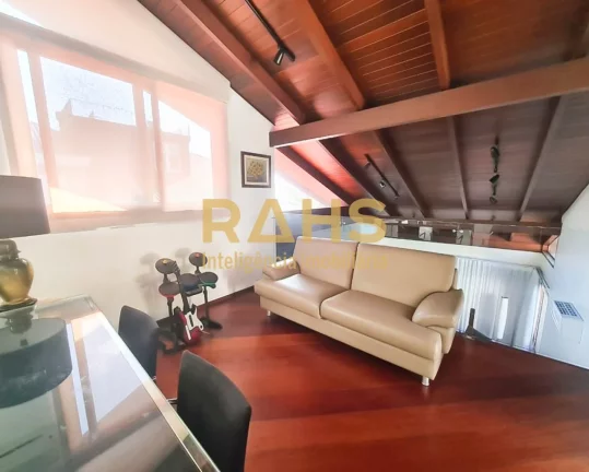 Imagem Casa em Condominio Alto Padrão Projetada pelo Arquiteto Mauricio Ribeiro Em local alto do condomín...