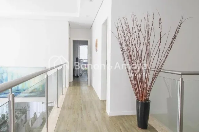 Imagem Campinas, próxima ao Alphaville. Com 340m² de área construída, esta casa oferece uma combinaçã...