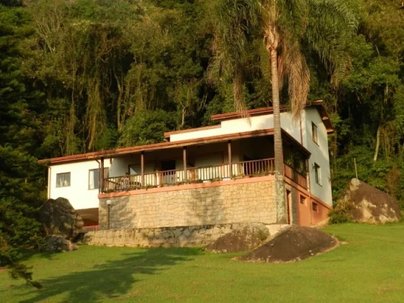 Imagem Chácara em Jundiaí, junto a serra do Japi, com piscina, poço artesiano e extensa área de mata nativa.