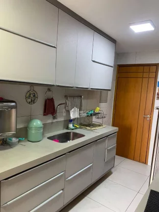 Imagem Apartamento com 4 dormitórios à venda por R$ 800.000 - Piçarreira - Teresina/PI