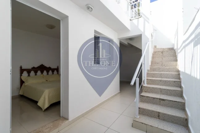 Imagem Casa à venda em São Paulo-SP, bairro Cambuci: 4 quartos, 2 salas, 2 banheiros, 2 vagas, 150 m² de área. Aproveite!