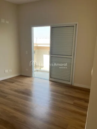 Imagem Apresentamos esta magnífica casa assobradada localizada no exclusivo Condomínio Porto Seguro Villa...